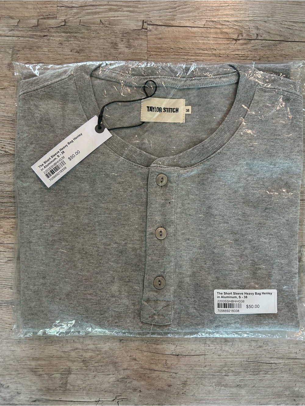 NWT Taylor Stitch Men’s Short Sleeve Heavy Bag Henley in Gray